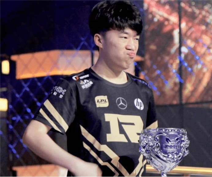 不仅彰显了 不仅彰显了