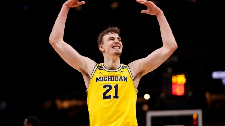 商与传球视 商与传球视