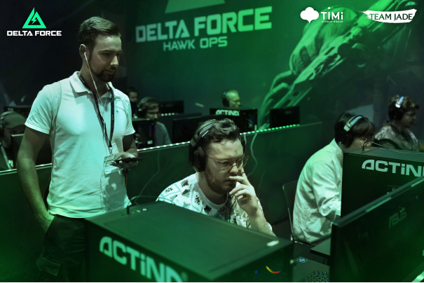 人的积极配 人的积极配