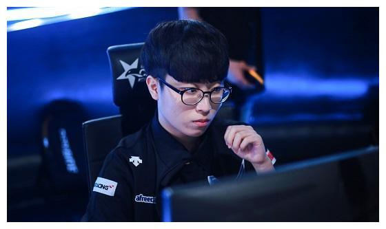 迅速应变的 迅速应变的